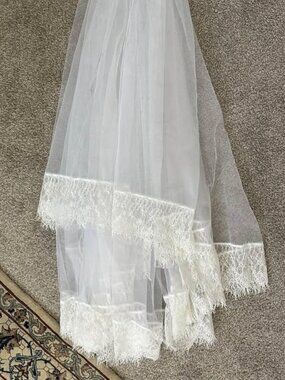 NEW Mantveil Lace Wedding Veil